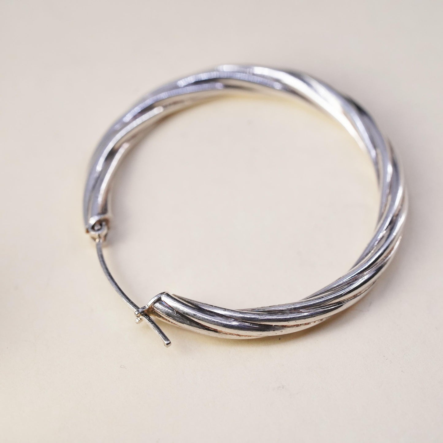 1.25", VTG Italian sterling silver loop single earring, twisted textured hoop