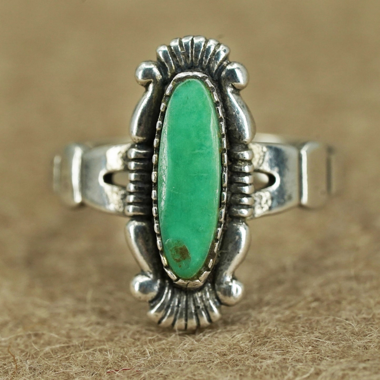 Size 4.5, Native American navajo Bell post Sterling 925 silver ring turquoise