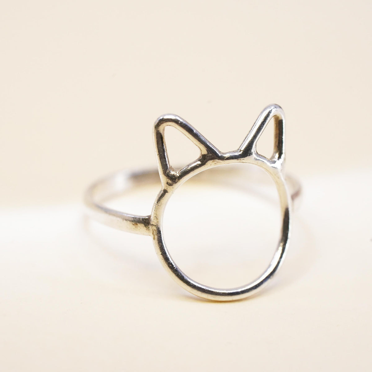 Size 6.25, vintage sterling 925 silver handmade ring with cat