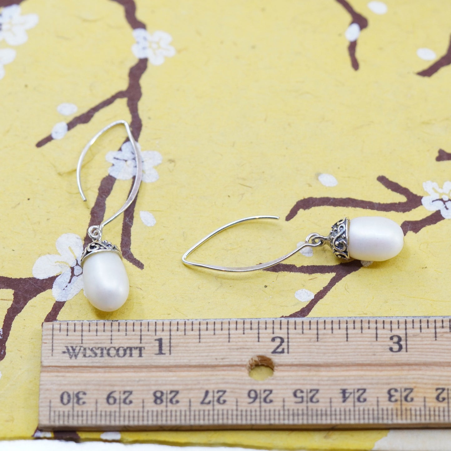 Vintage Sterling 925 silver handmade earrings with freshwater pearl