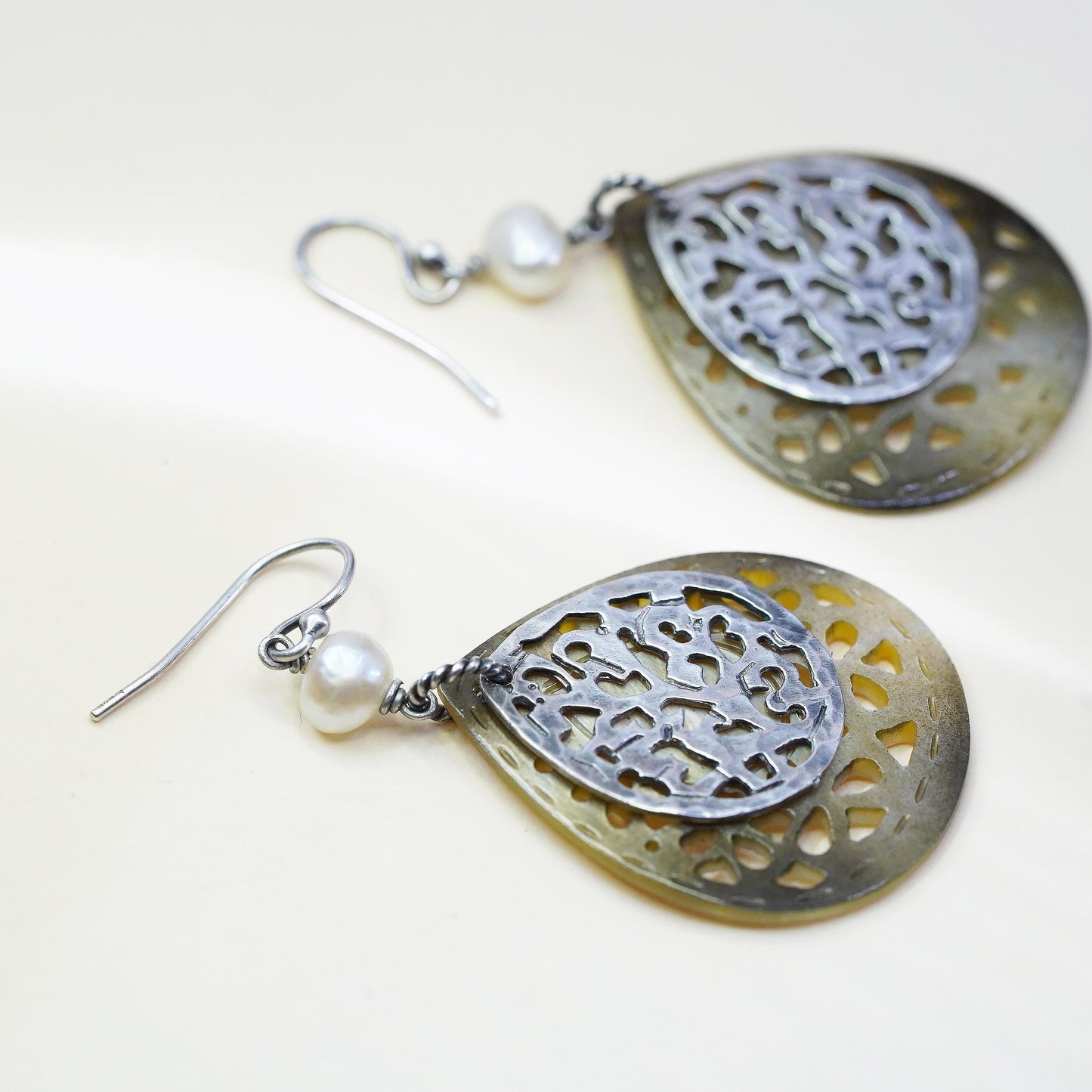 Retired Silpada Carved Shell Pearl 925 Sterling Silver Teardrop Earrings W1525