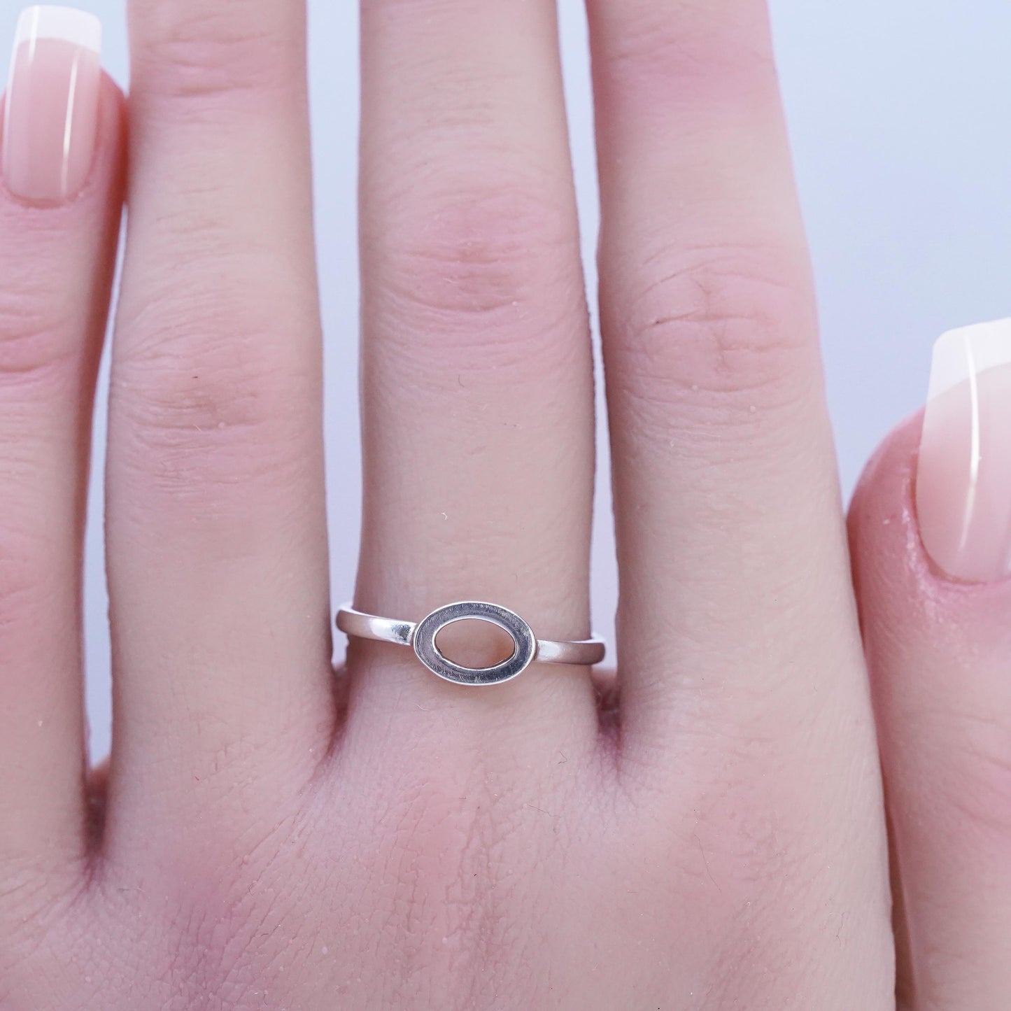 Size 8, vintage Sterling 925 silver stackable ring, initial letter O band