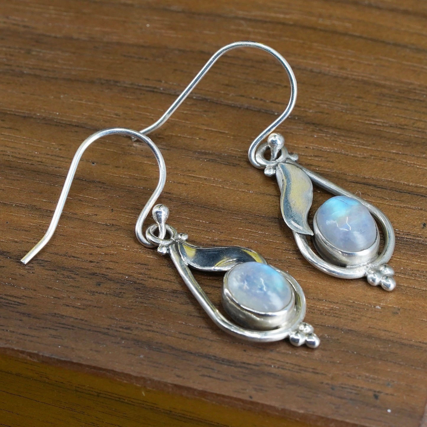 Vintage Sterling silver handmade earrings, 925 silver w/ oval shaped moonstone