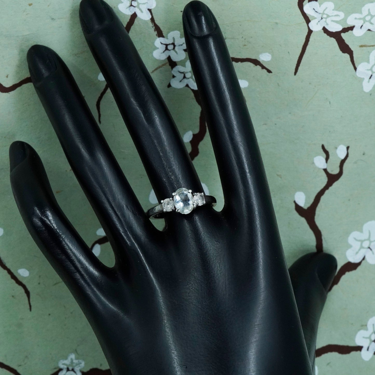Size 8.5, Sterling 925 silver ring with round CZ cluster