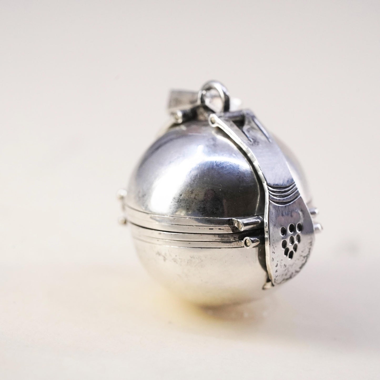 1", 1940s vintage Mexican sterling silver pendant, 925 6 photo locket ball