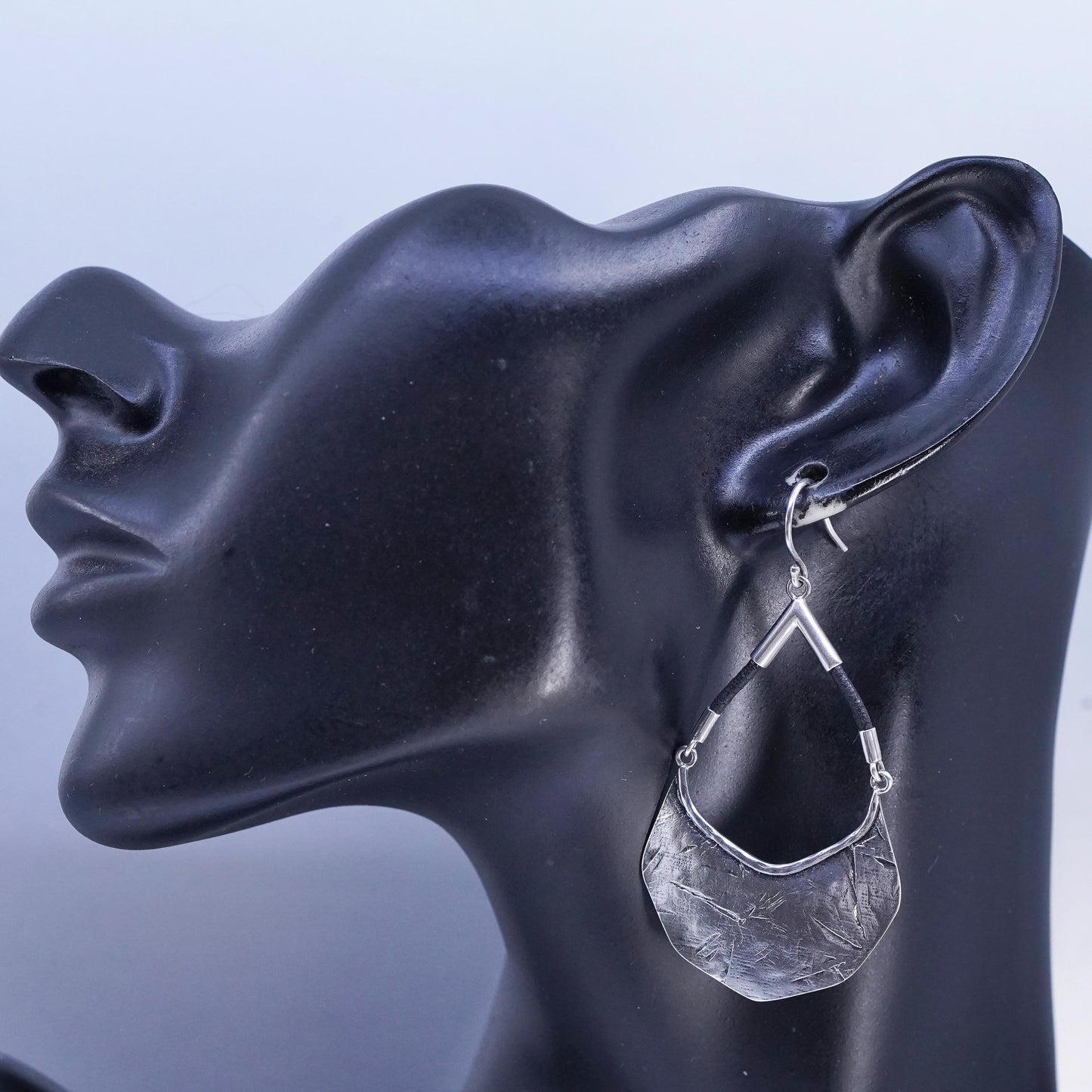 Silpada 925 Sterling Silver Badge Of Beauty Leather Textured Earrings