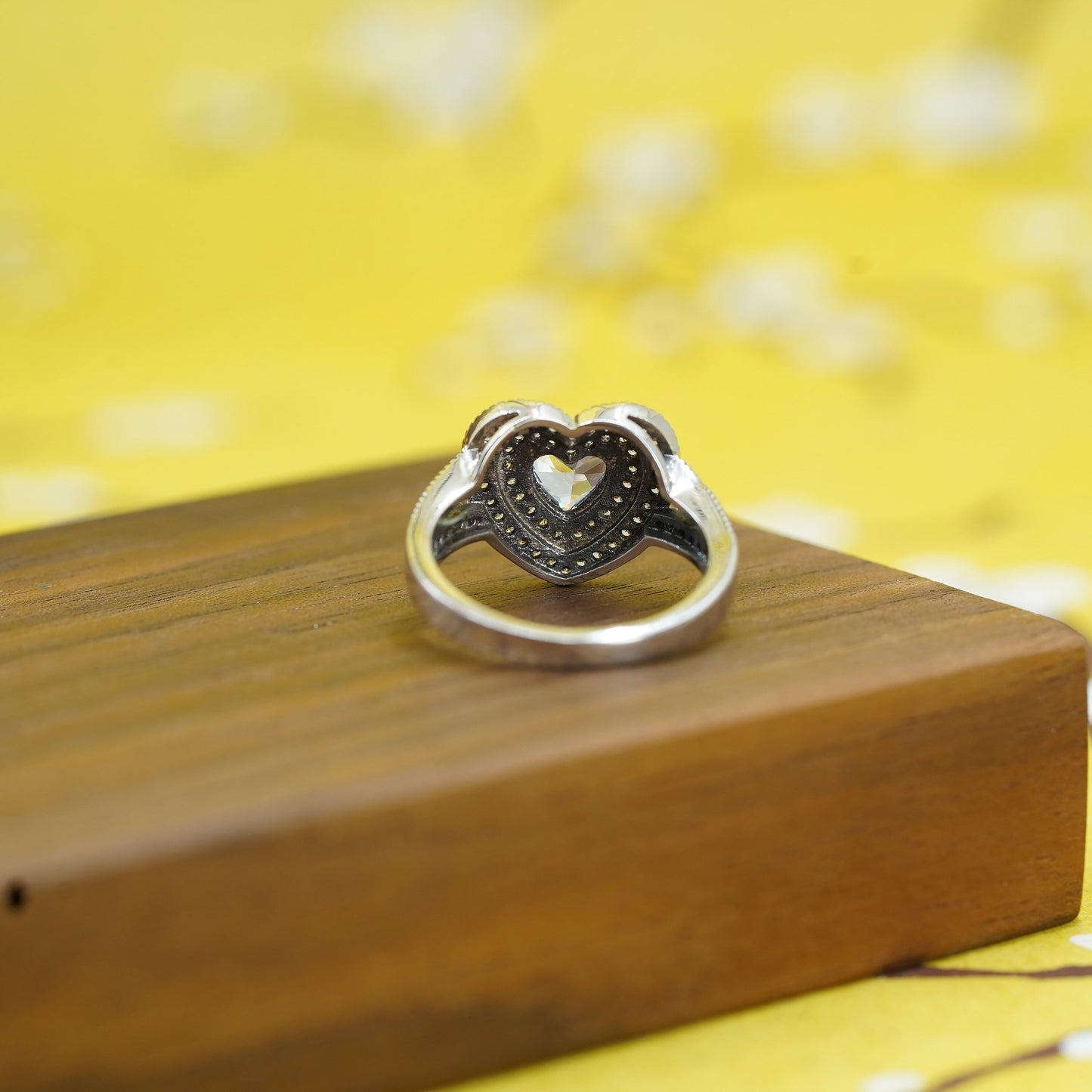 Size 9, VTG sterling silver engagement ring, cluster clear crystal heart 925