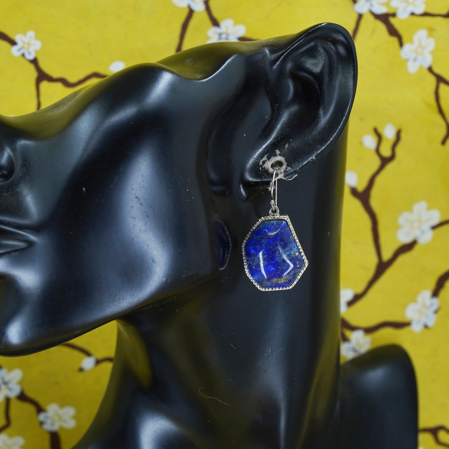 Vintage sterling 925 silver earrings with lapis lazuli nugget and beads