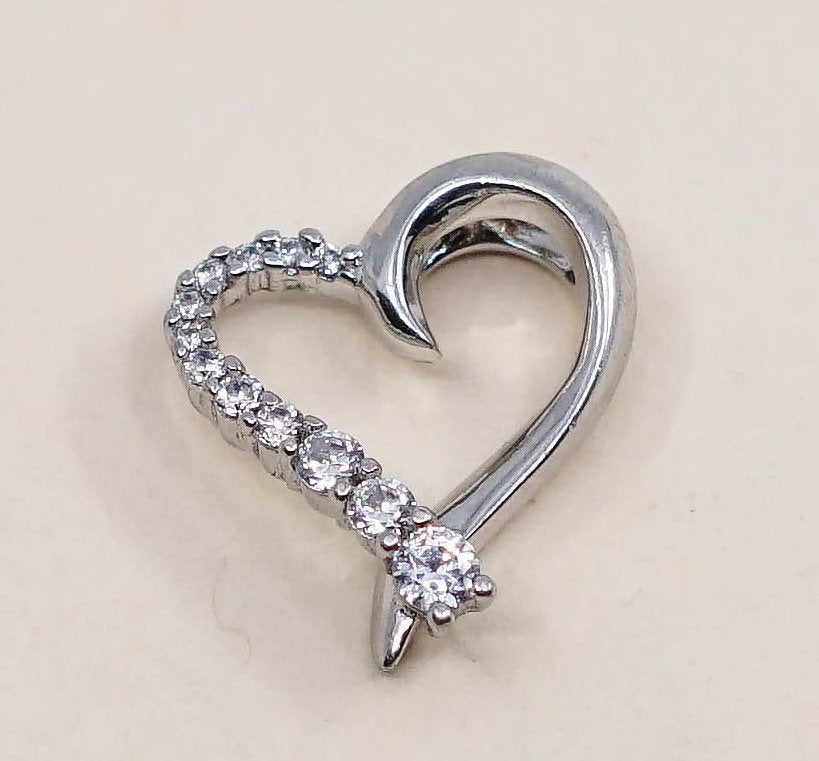 VTG sterling silver pendant, 925 silver heart pendant with crystal