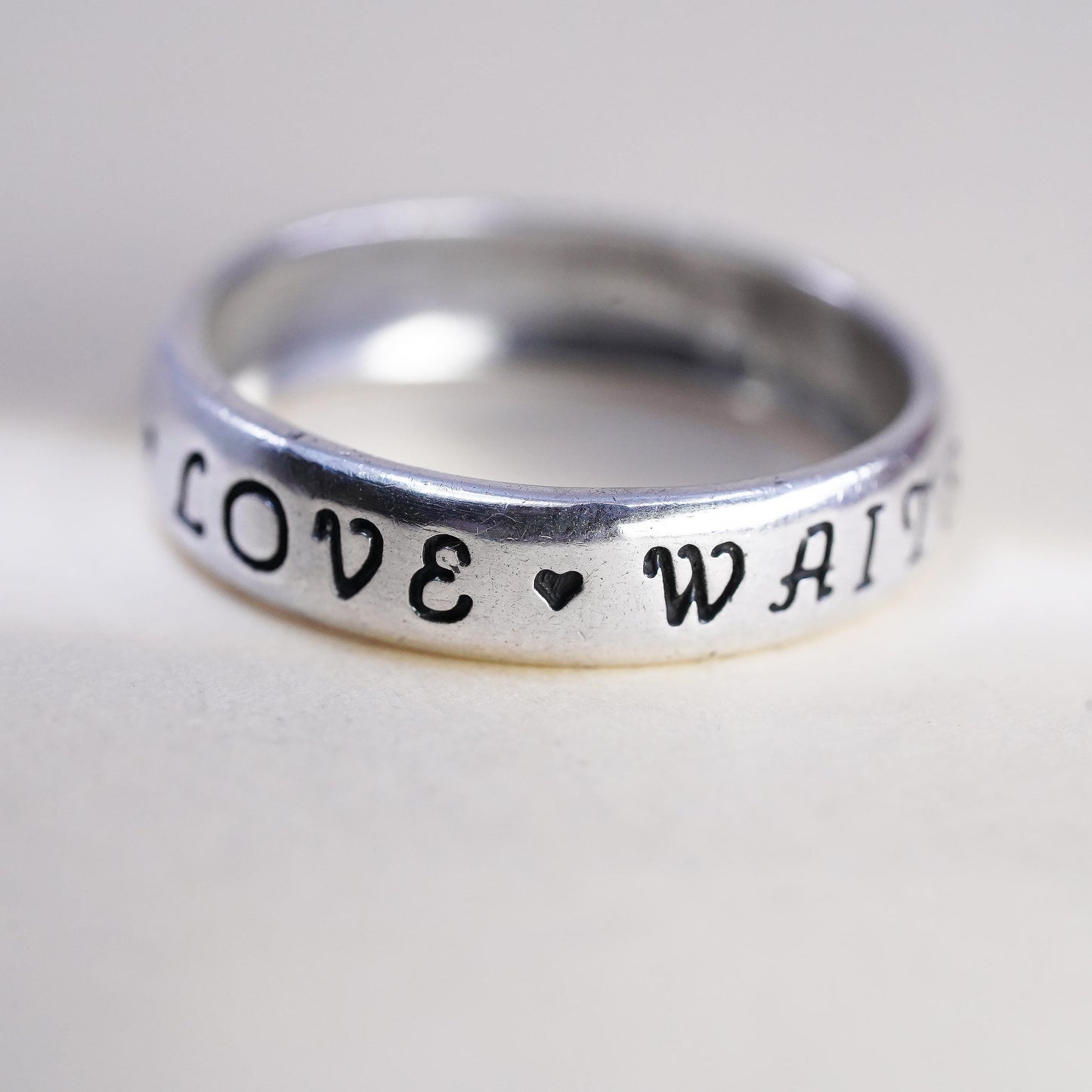 Size 10 Sterling Silver Signed 925 WJ Waldeck Johnson True Love Waits Ring Band