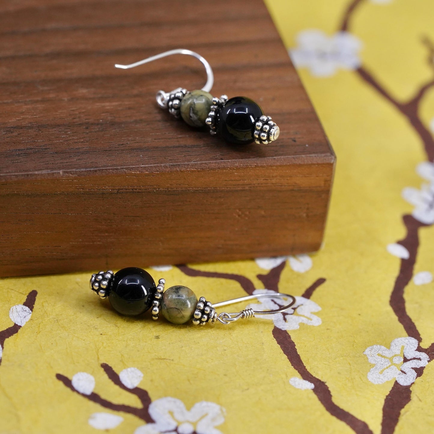 Vintage Irish Sterling 925 silver earrings with onyx Connemara marble beads