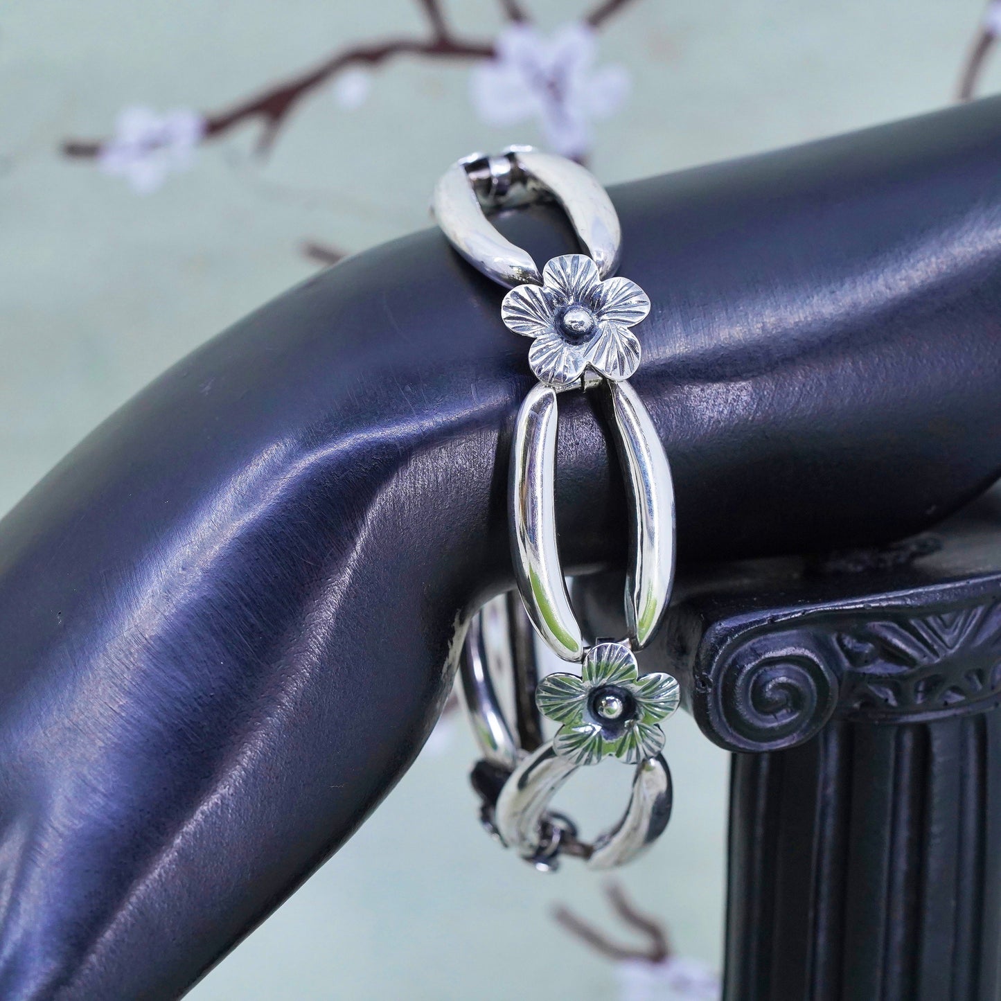 6.75”, Vintage sterling silver tennis bracelet, textured 925 chain with flower