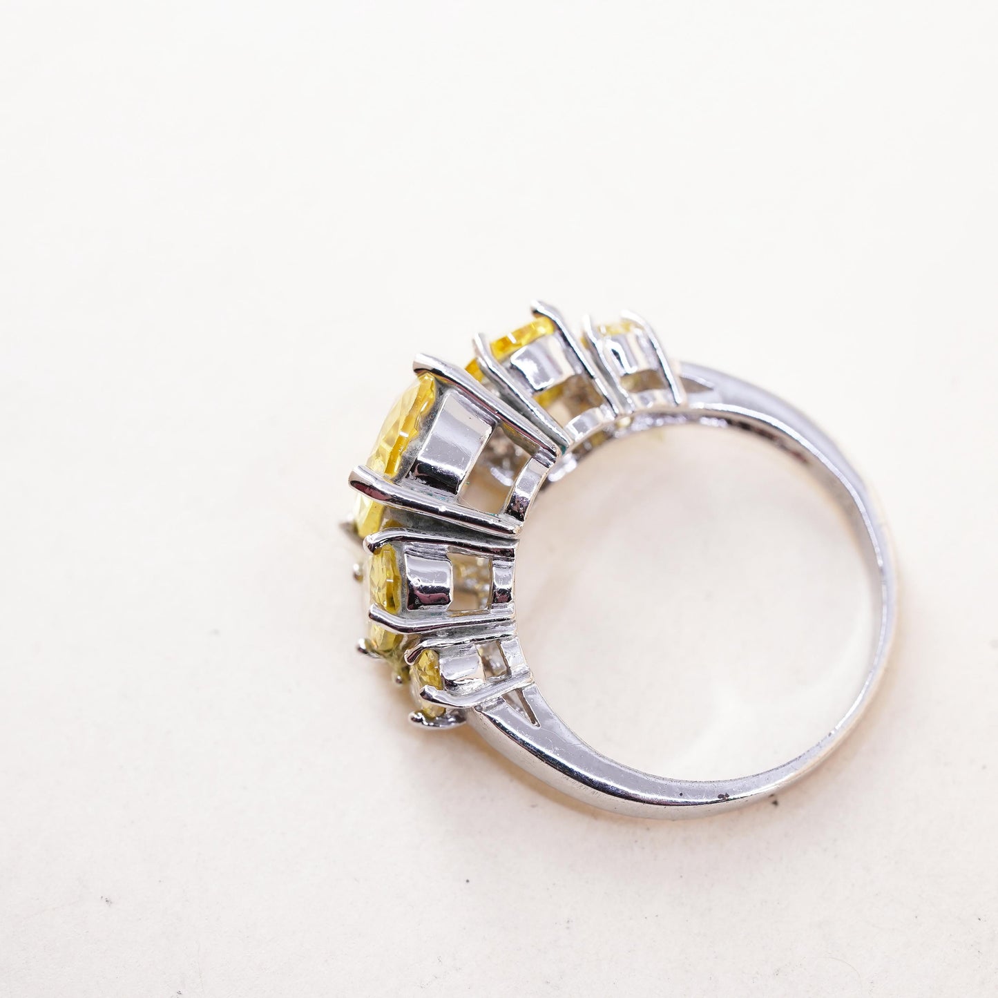 Size 6.25, vintage Sterling 925 silver handmade ring with oval citrine