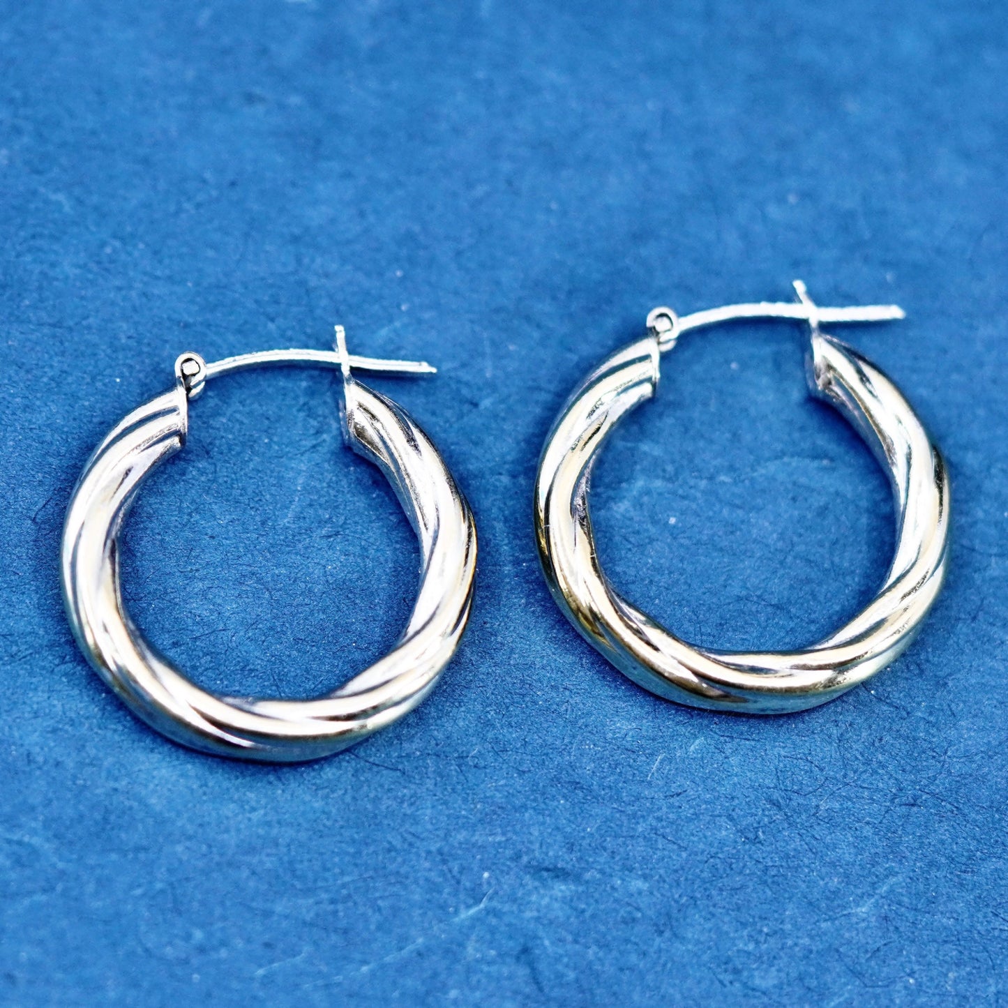 1”, vtg Italian vermeil gold over Sterling silver handmade hammered earrings