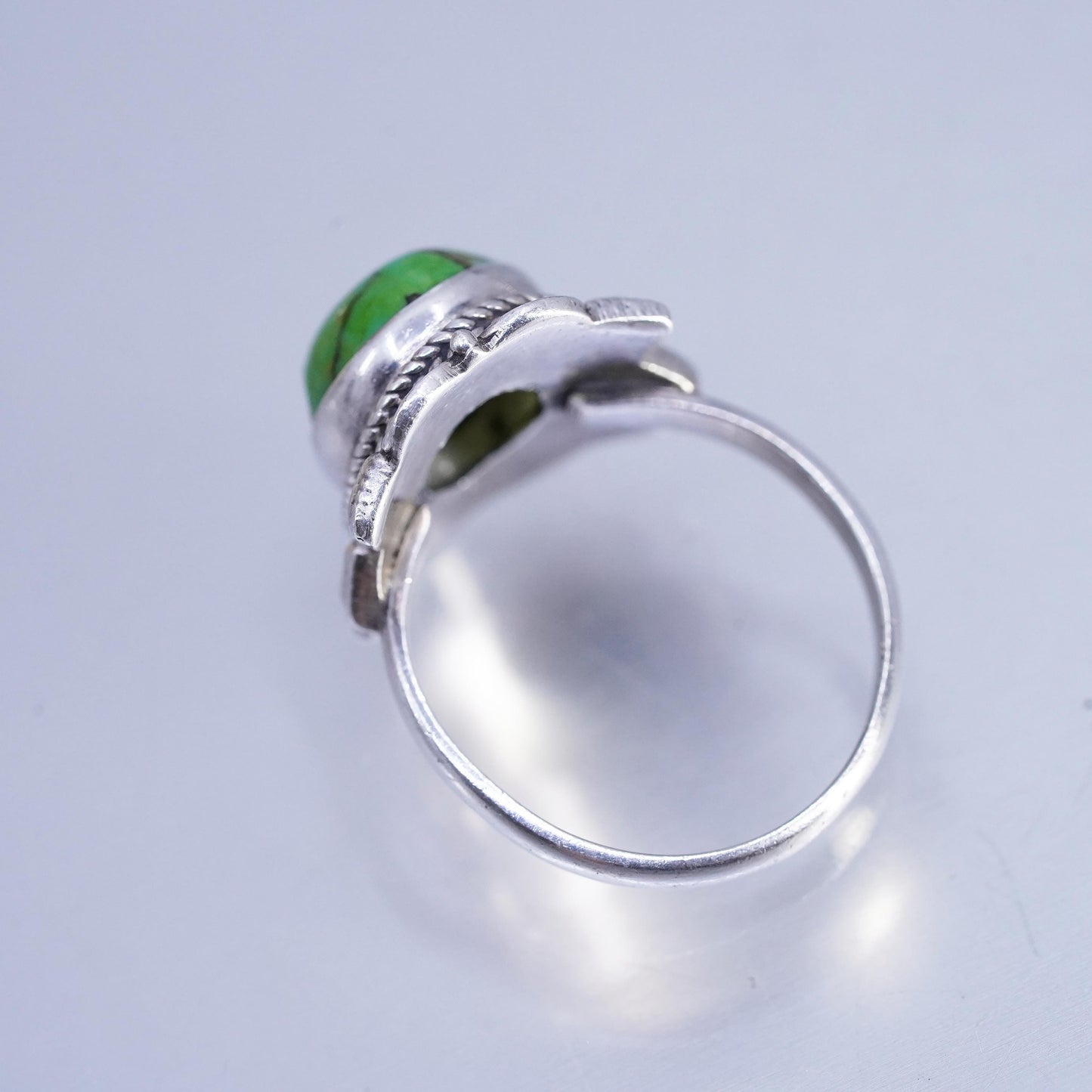 Size 7, Native American navajo Sterling 925 silver handmade ring with turquoise