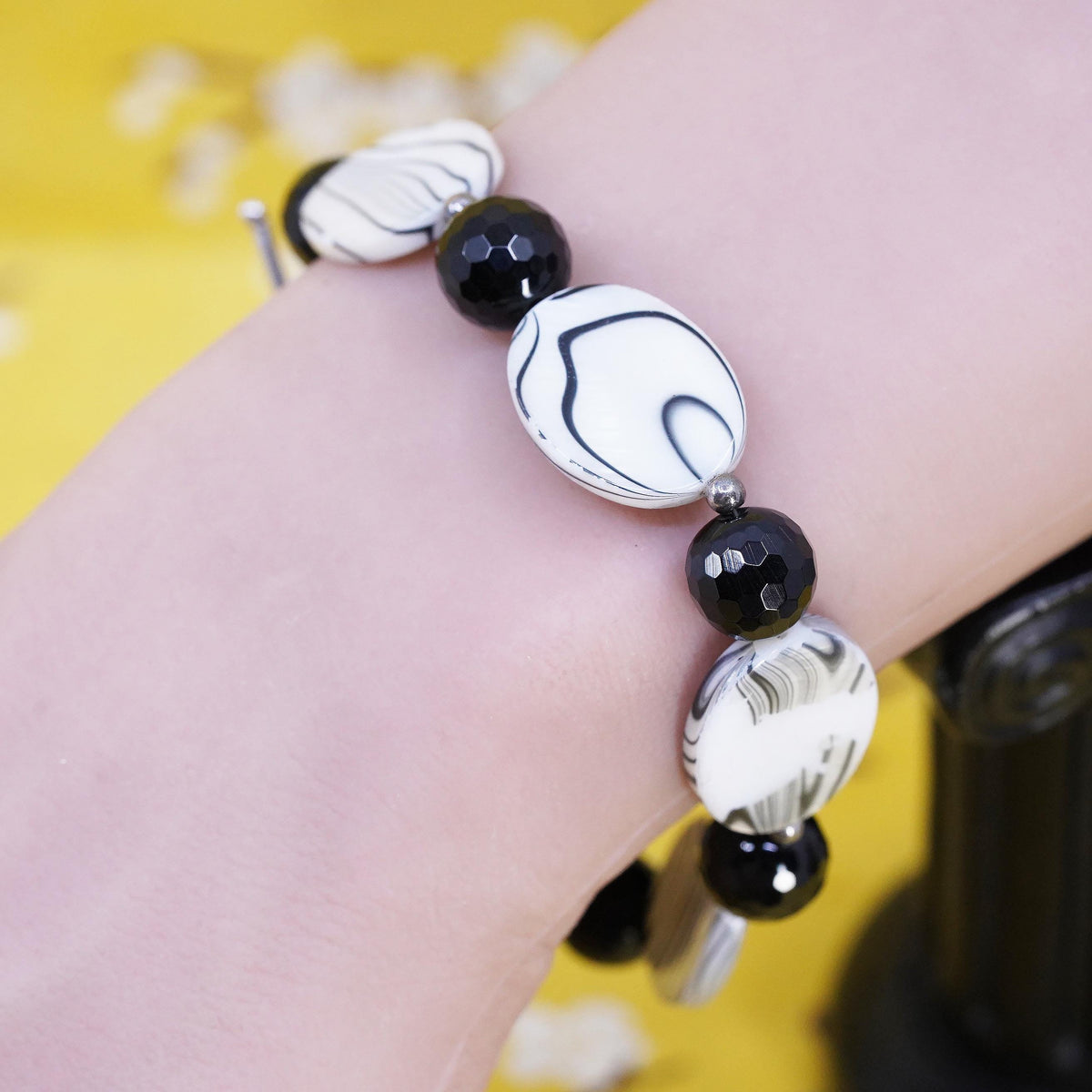 7”, Vintage Donna Dressler Sterling silver 925 bracelet, mother of pearl stripy