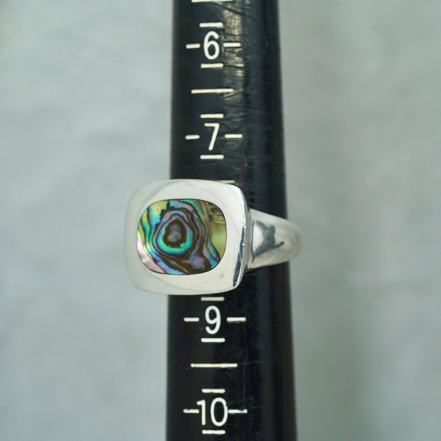 Size 8, southwestern vintage 925 silver handmade ring with abalone inlay