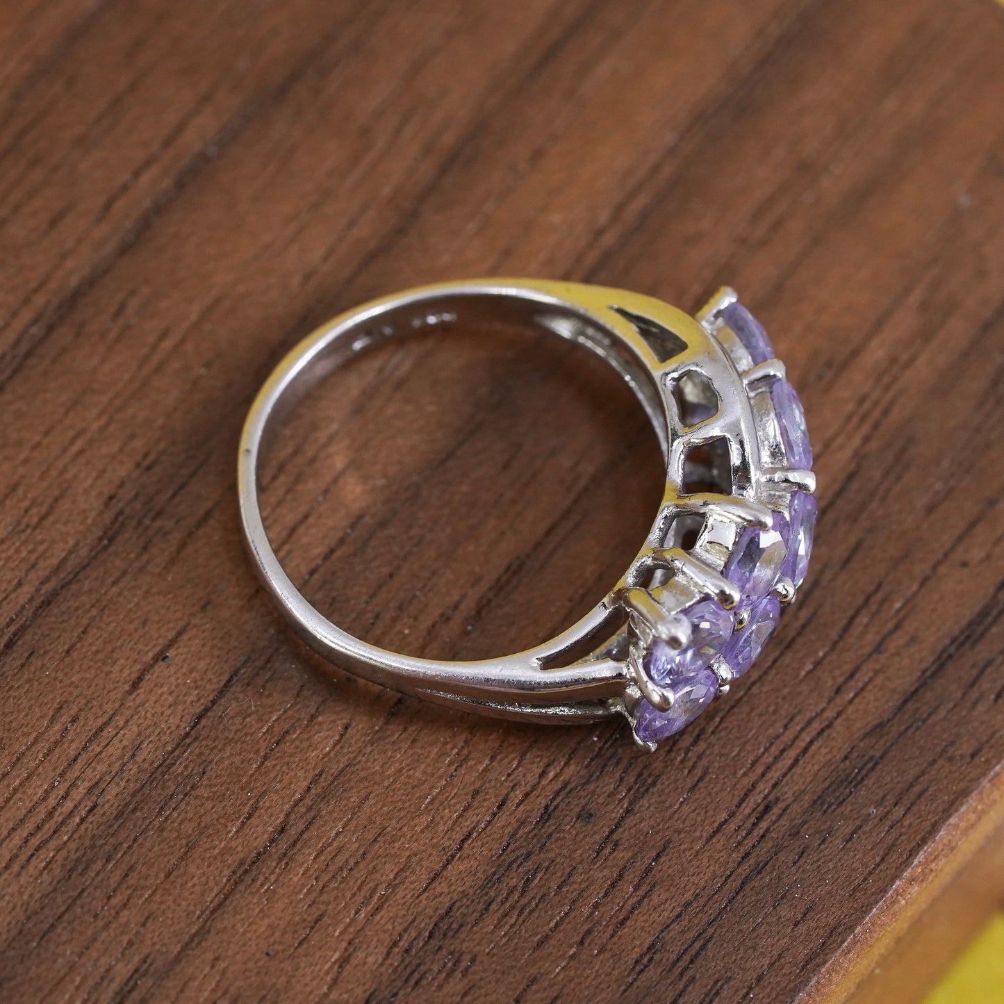 Size 5, vintage Sterling silver handmade ring, 925 band with amethyst