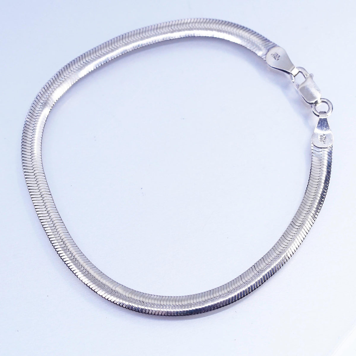 7.5", 5mm, Vintage Italian Sterling 925 silver herringbone bracelet