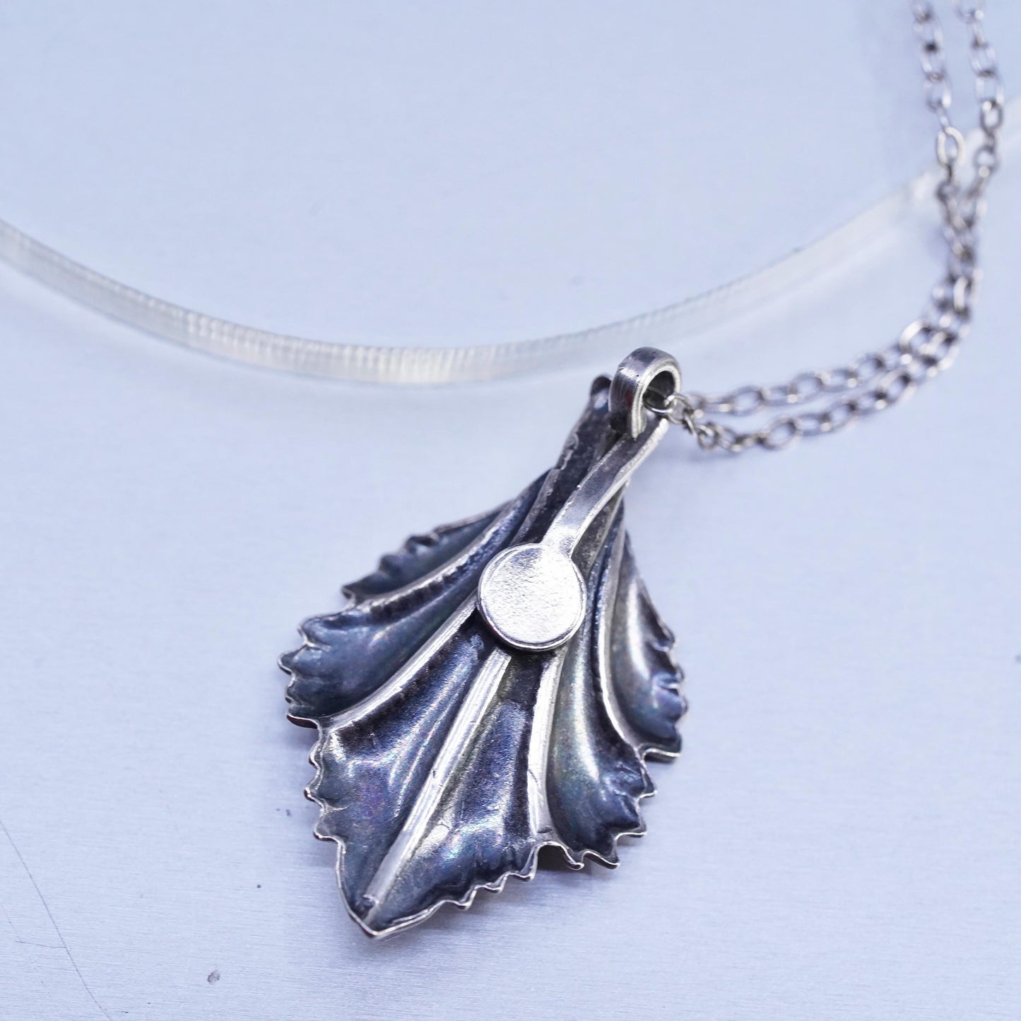 18", vintage Sterling 925 silver handmade circle chain necklace w/ leaf pendant