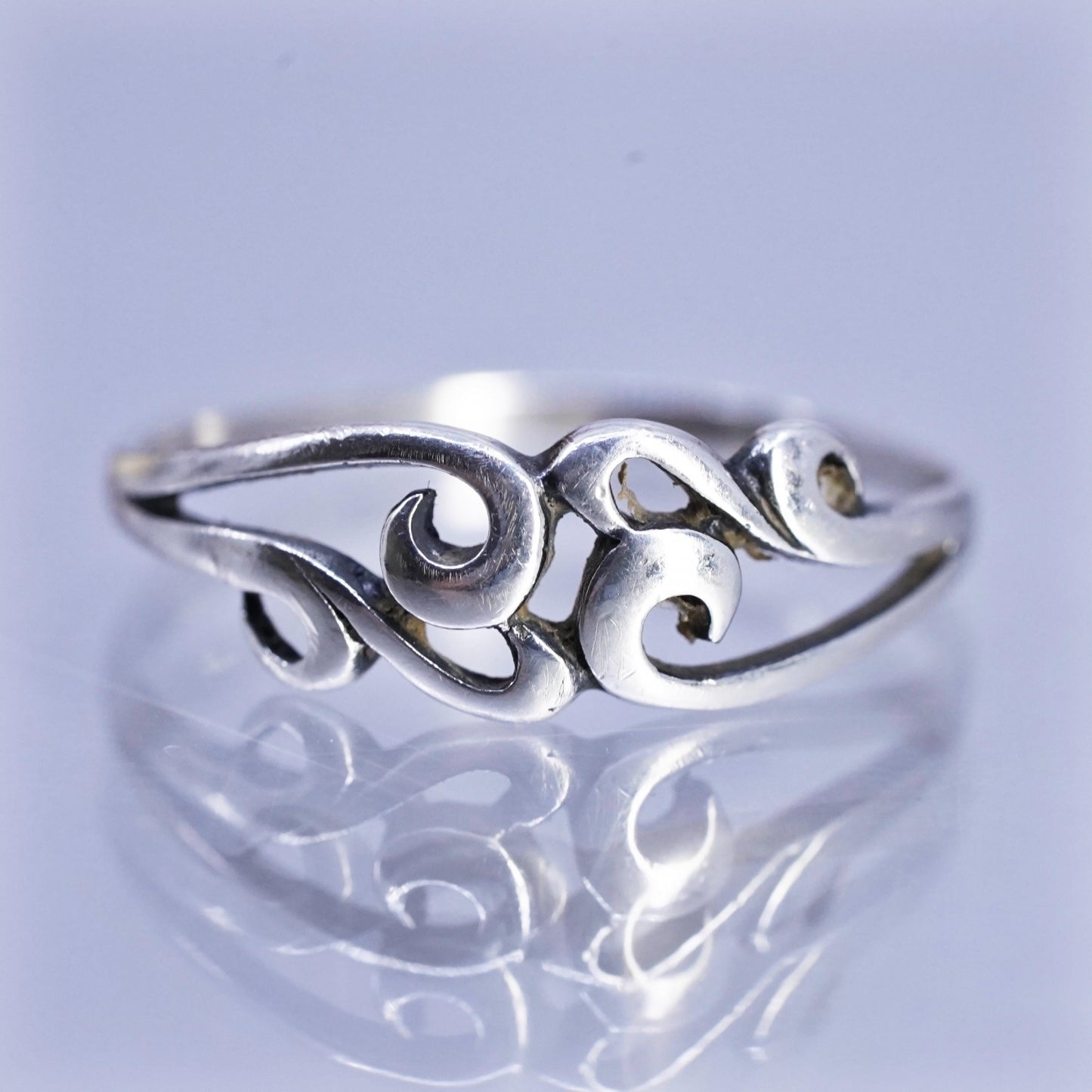 Size 8.5, vintage Sterling 925 silver handmade filigree ring