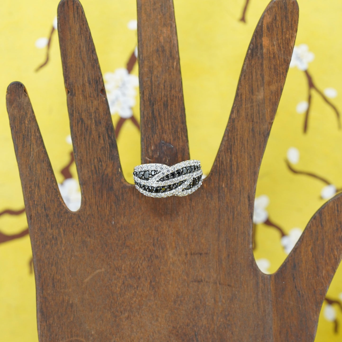 Size 8.75, vintage Sterling 925 silver engagement ring cluster black clear cz