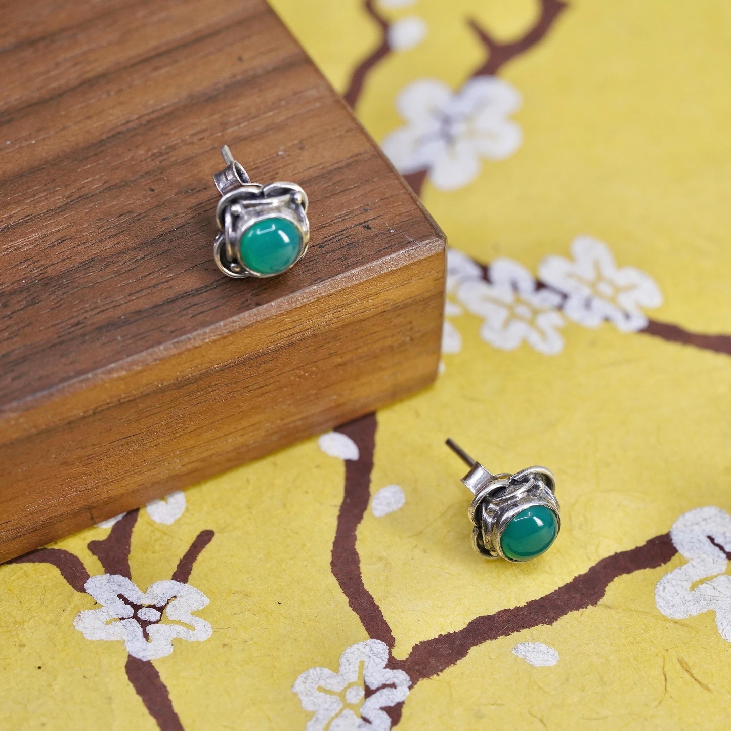Vintage Sterling Silver 925 handmade studs Earrings jade, southwestern jewelry