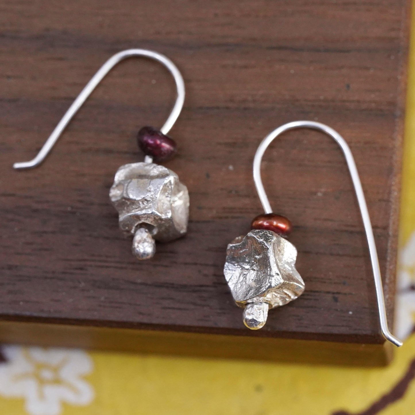 Vintage Sterling 925 silver handmade earrings dangles with nugget black pearl