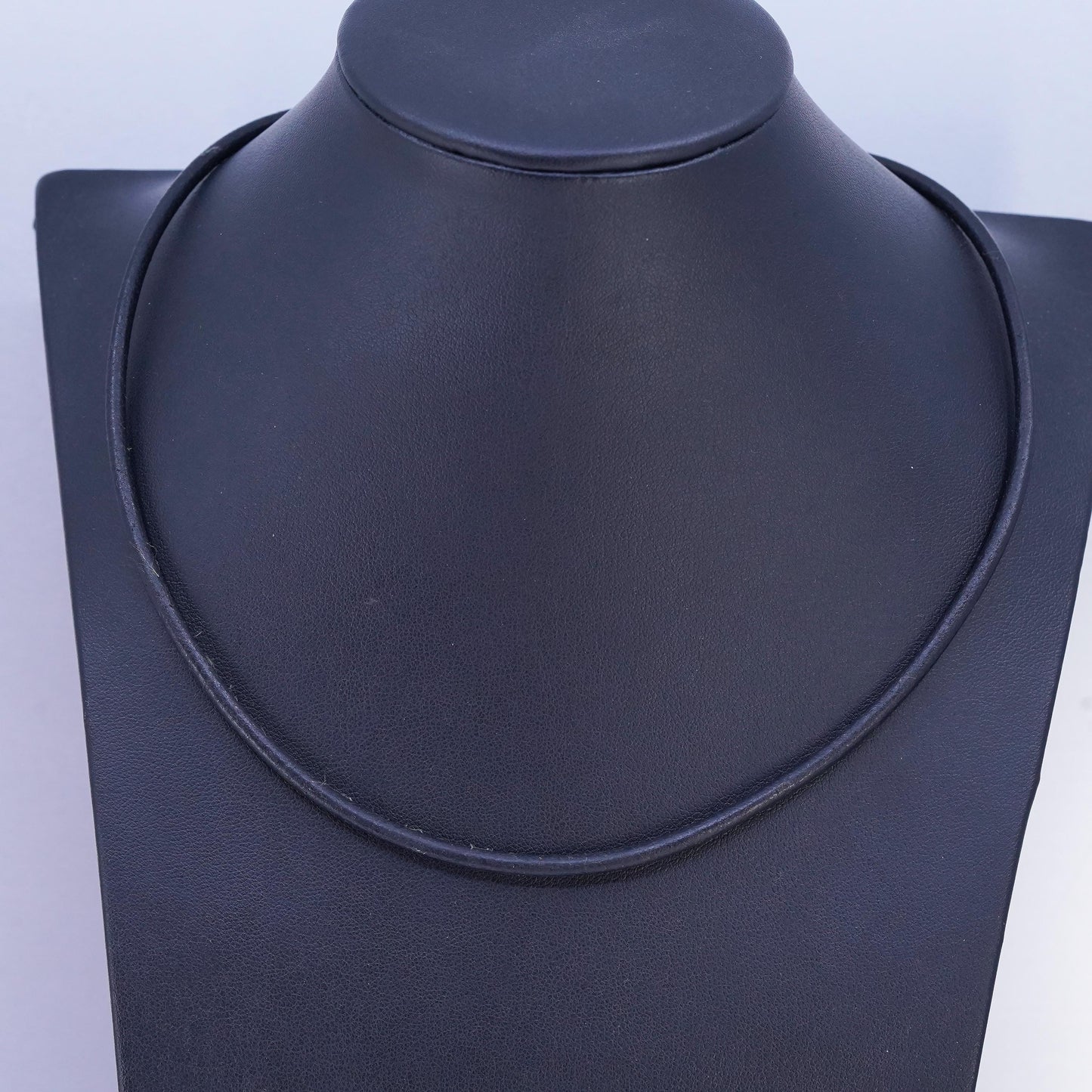 18” 3mm, Vintage Sterling 925 Silver Clasp with black Leather Necklace
