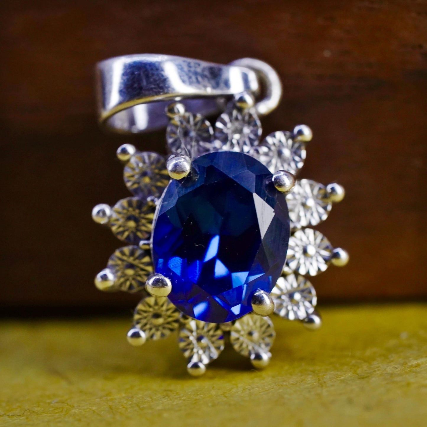 Vintage DIAG Sterling 925 silver oval pendant with sapphire and diamonds