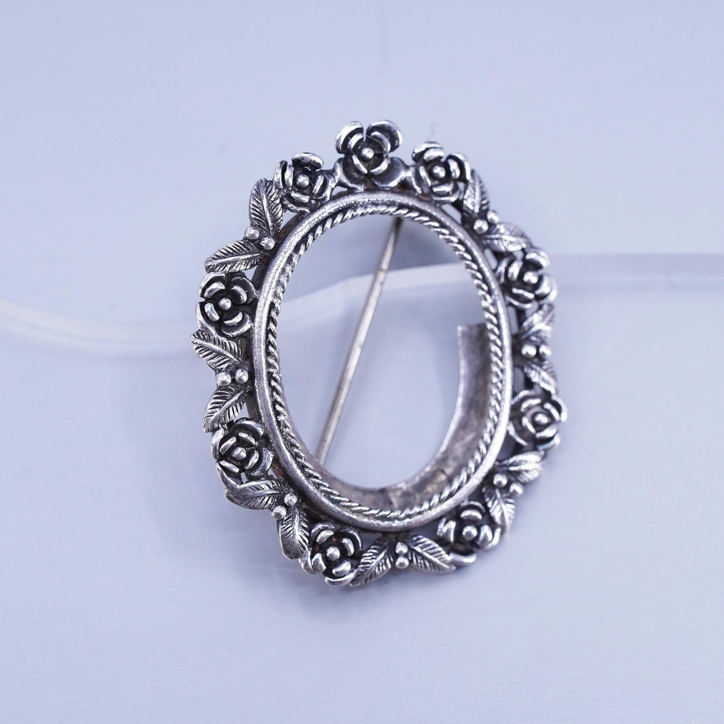 Vintage sterling silver handmade brooch, 925 flower oval photo pin