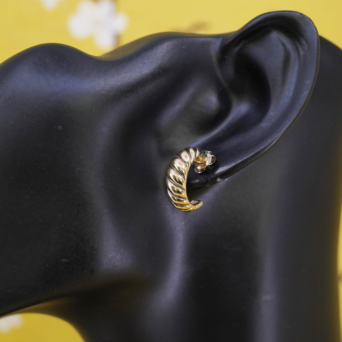 0.75", VTG Vermeil gold over Sterling silver studs, 925 ribbed huggie earrings