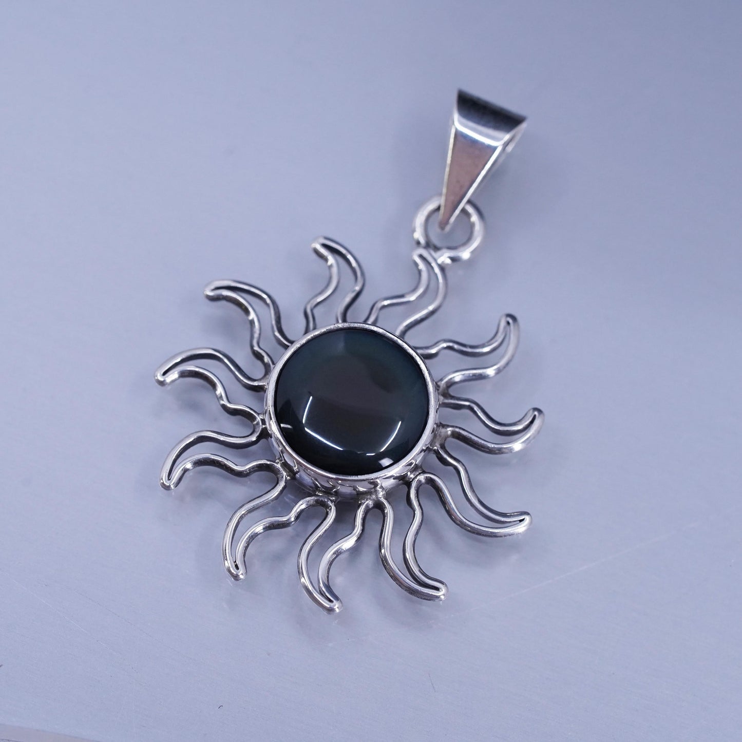 Mexican sterling 925 silver handmade sun flower pendant with circle onyx inlay