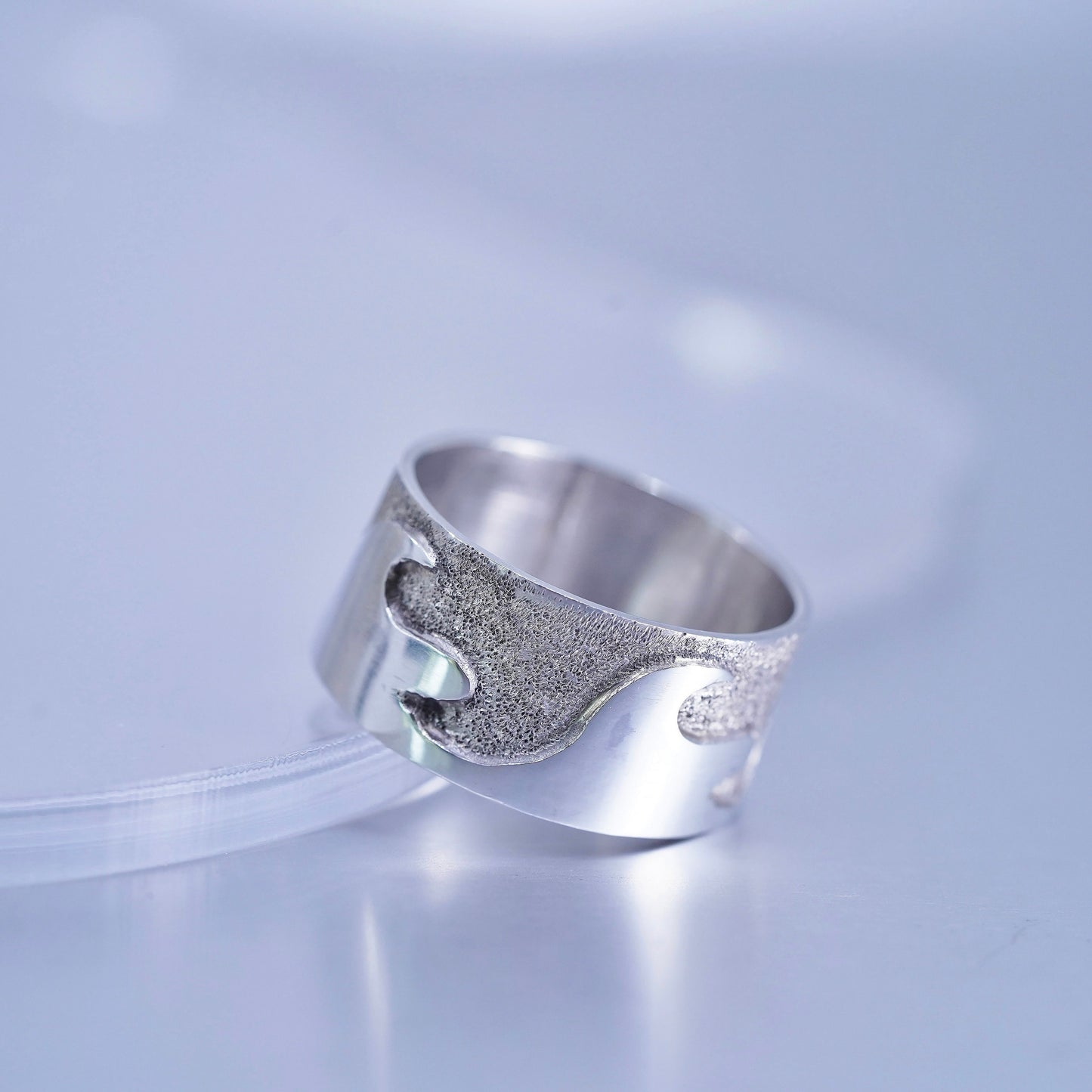 Size 9.25, VTG southwestern Mexican Sterling 925 silver ring, wavy wave band