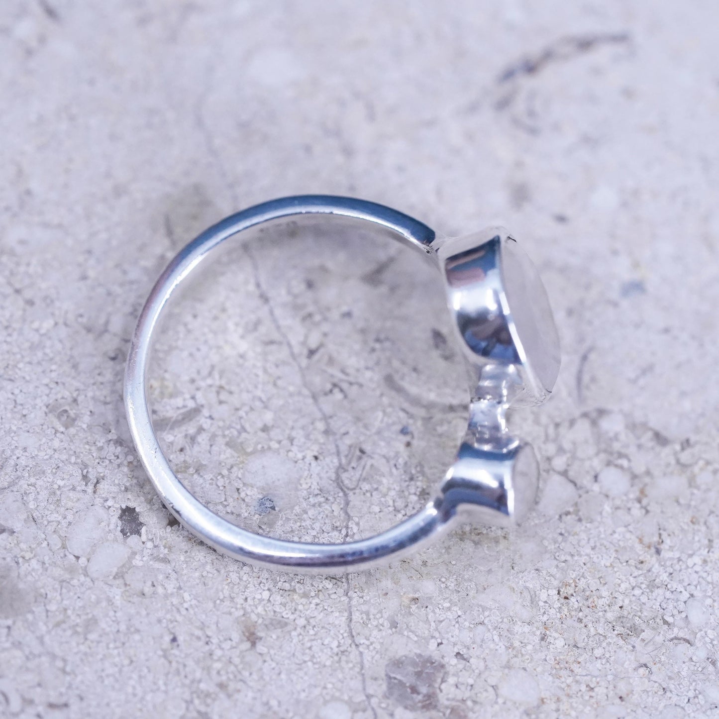 Size 6.75, vintage Sterling 925 silver handmade ring with moonstone and beads