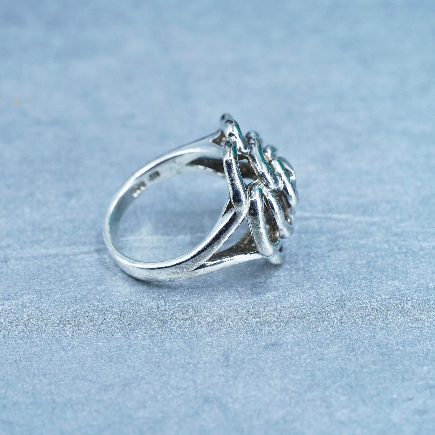 Size 7, vintage southwestern Sterling 925 silver handmade ring, flower band