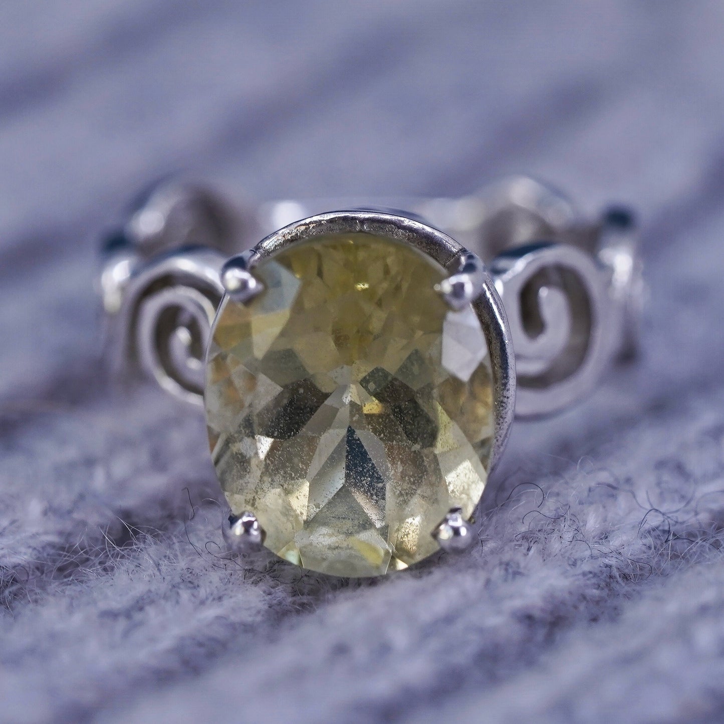 Size 6.5, vintage Sterling 925 silver handmade ring with oval citrine