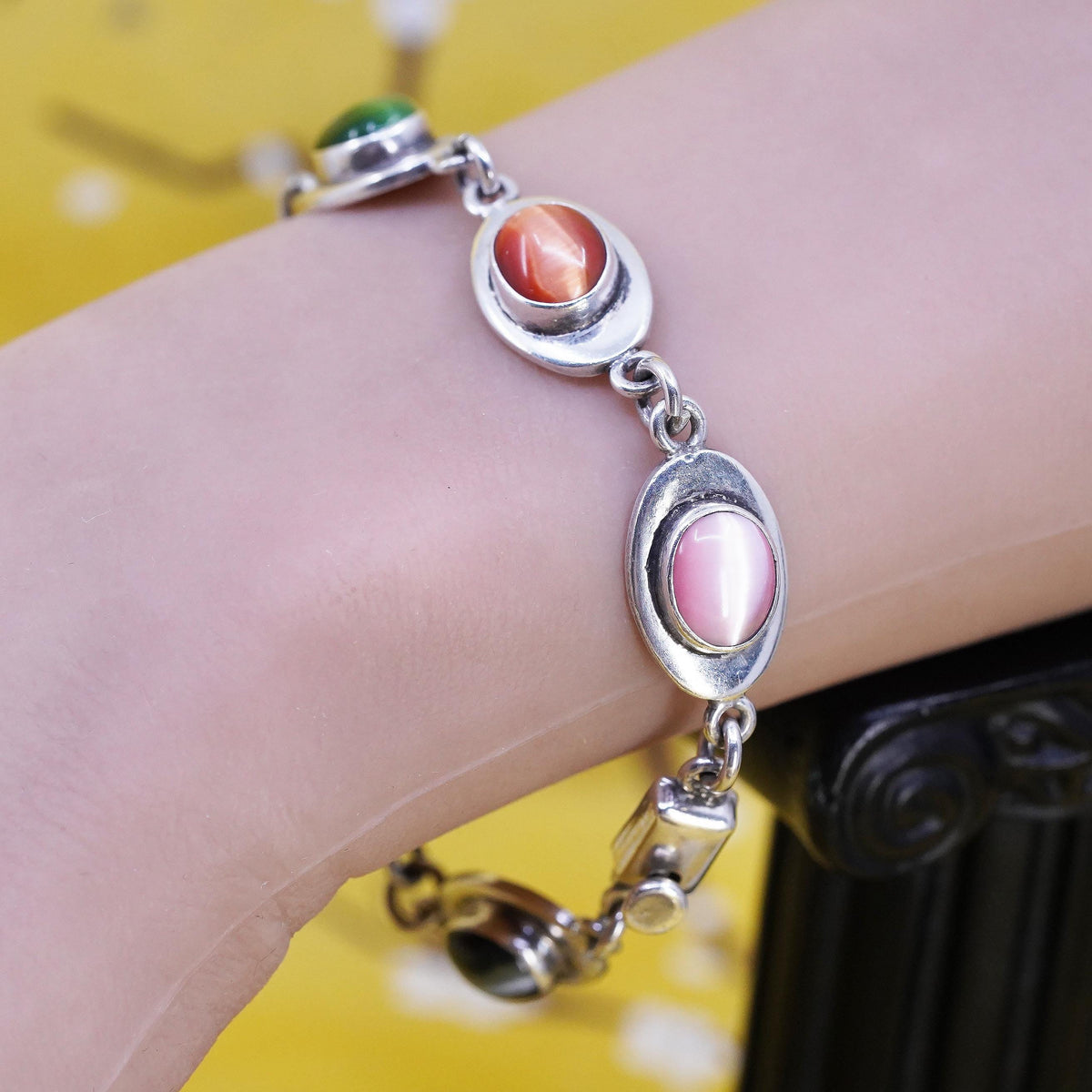 7", Mexican Taxco Sterling 925 silver bracelet multi color oval cat’s eye