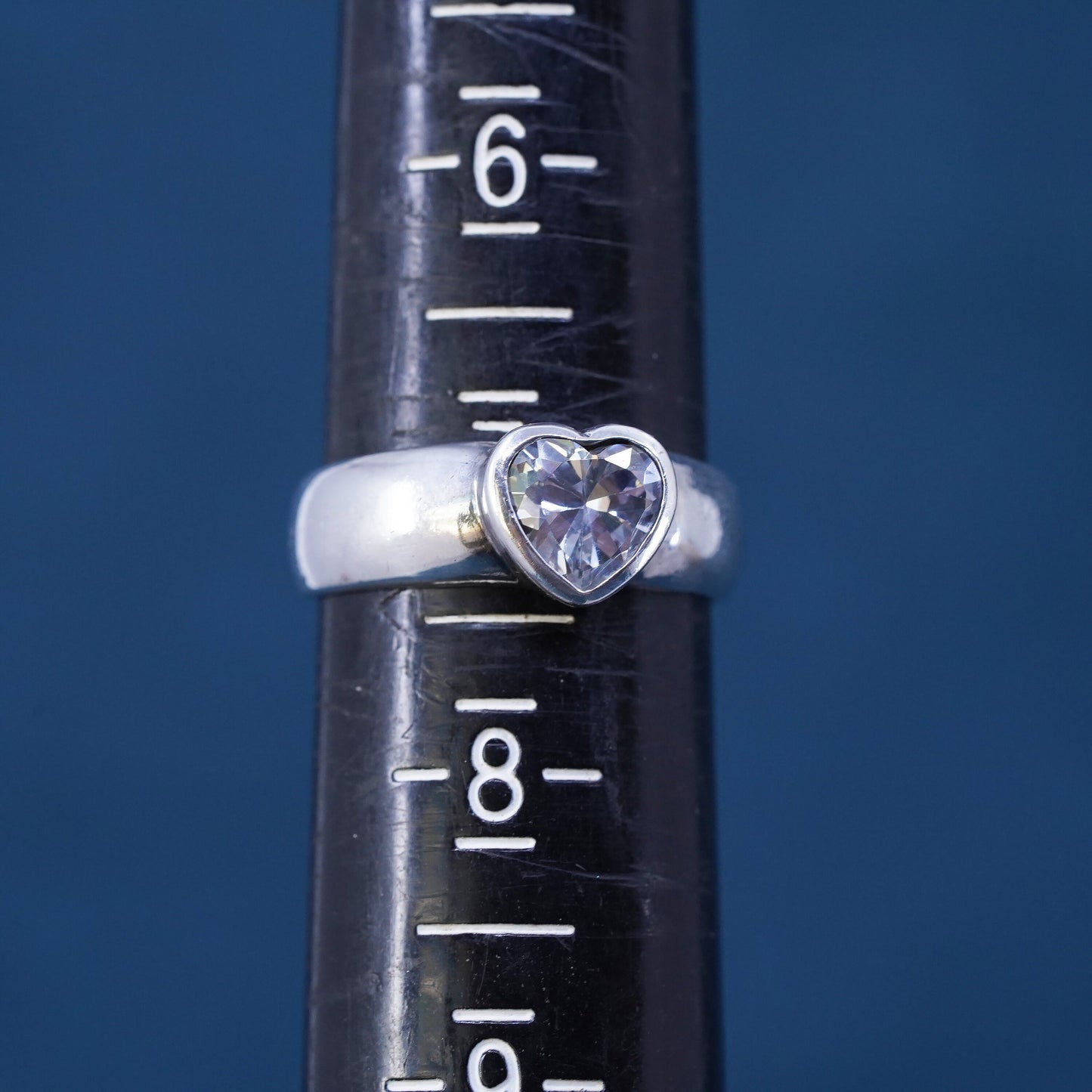 Size 7, vintage Sterling silver 925 engagement ring with cz heart