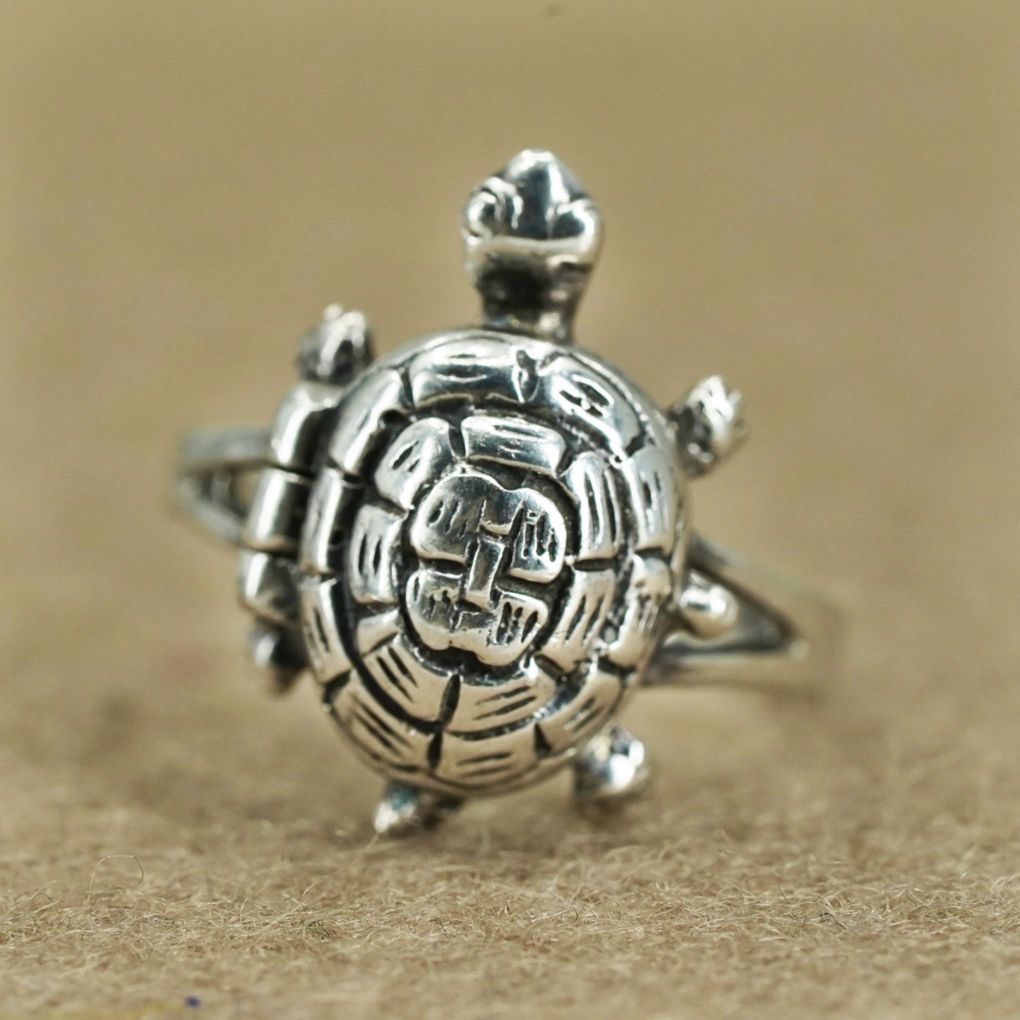 Size 6.5, vintage Sterling 925 silver handmade turtle ring