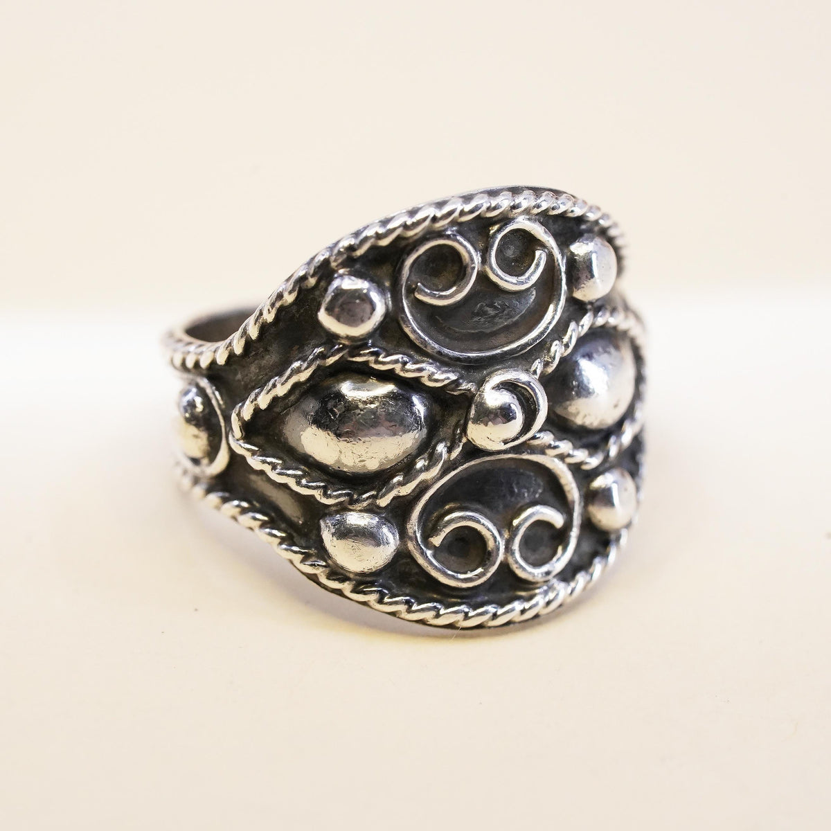 Size 8, Mexican Sterling Silver Balinese Ring, Ornate Swirl Oxidized Wide Band