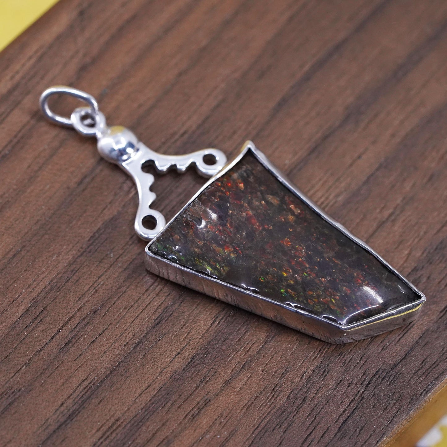 Native American Navajo Gary Signed 925 Sterling Silver Opal pendant