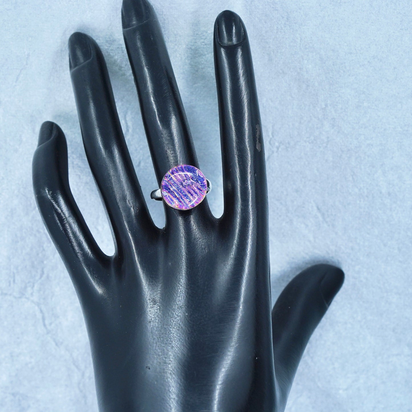 Size 6.75, w/ Sterling 925 silver handmade cocktail ring with pink foiled glass