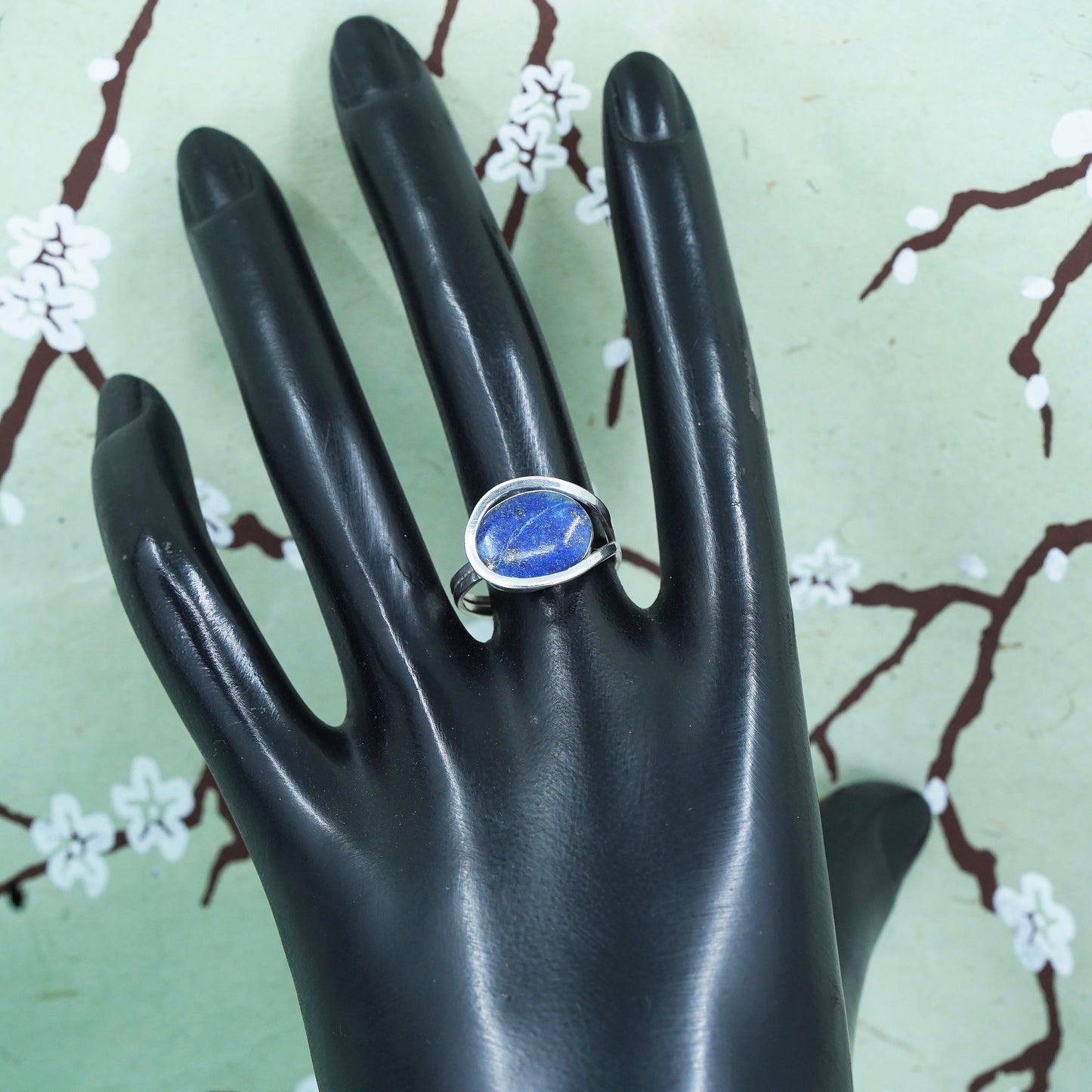 Size adjustable, vintage sterling 925 silver handmade ring w/ oval Lapis lazuli