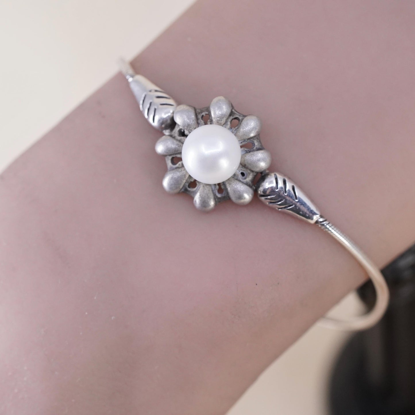6.75”, Antigua Sterling silver bracelet, Mexican 925 snake chain pearl flower