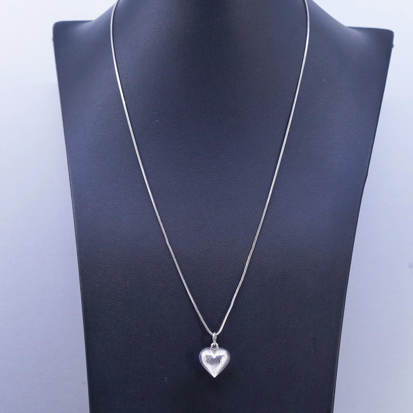 20", vintage Sterling 925 silver snake necklace puffy textured heart pendant