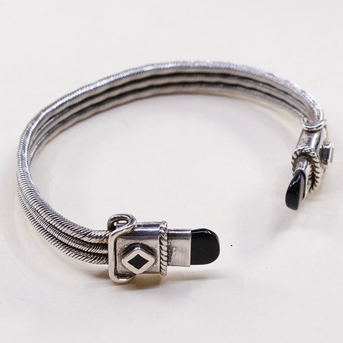 7", VTG sterling silver handmade bracelet, Mexico 925 cuff w/ black onyx