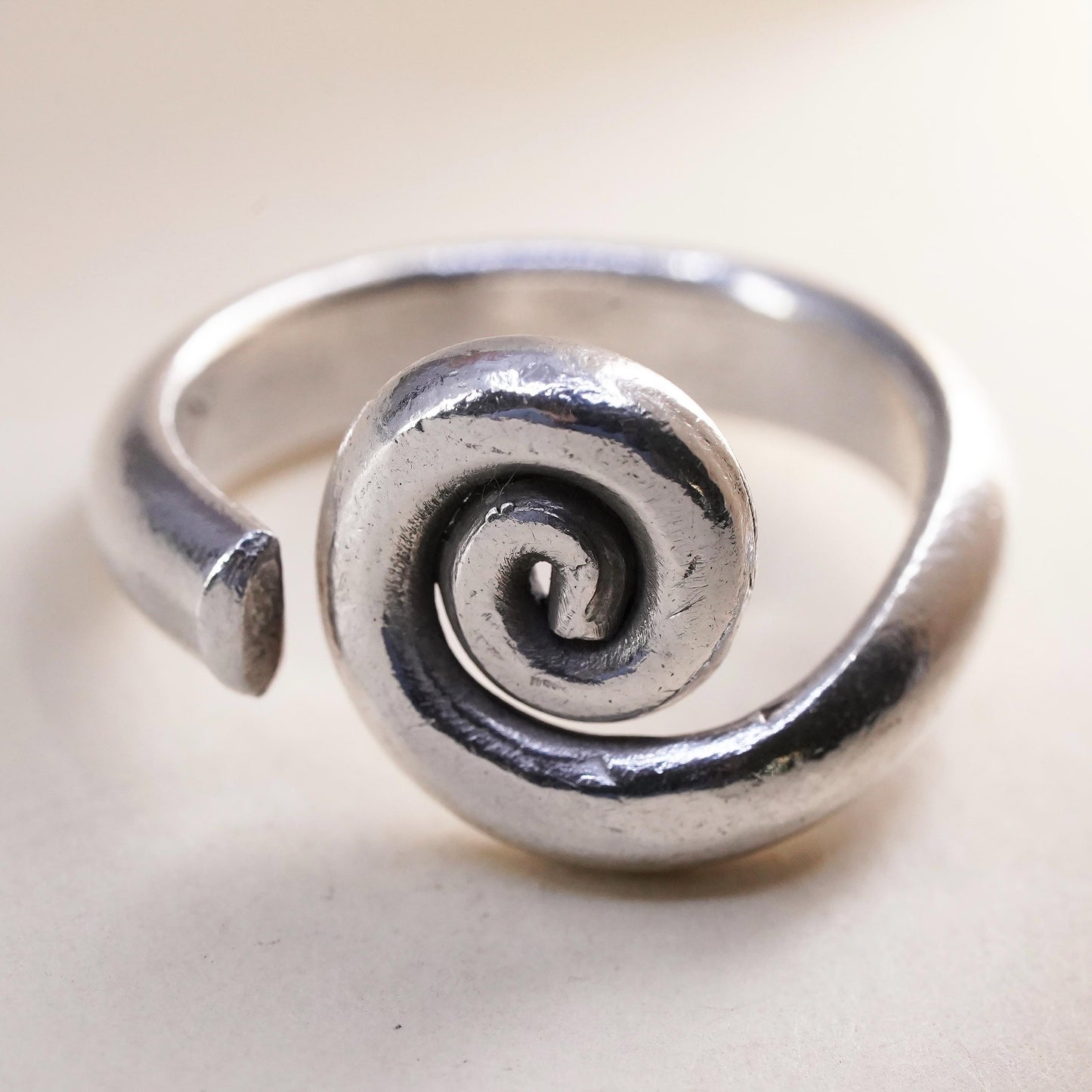 Size adjustable, vintage sterling silver statement ring, mexico 925 swirly band