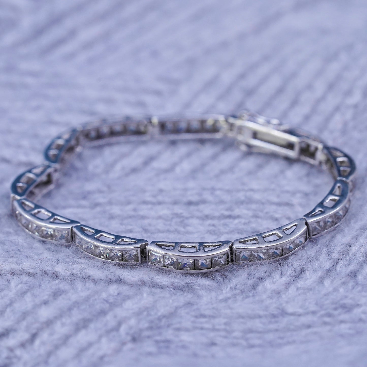 7", vintage Sterling 925 silver tennis bracelet with clear cz