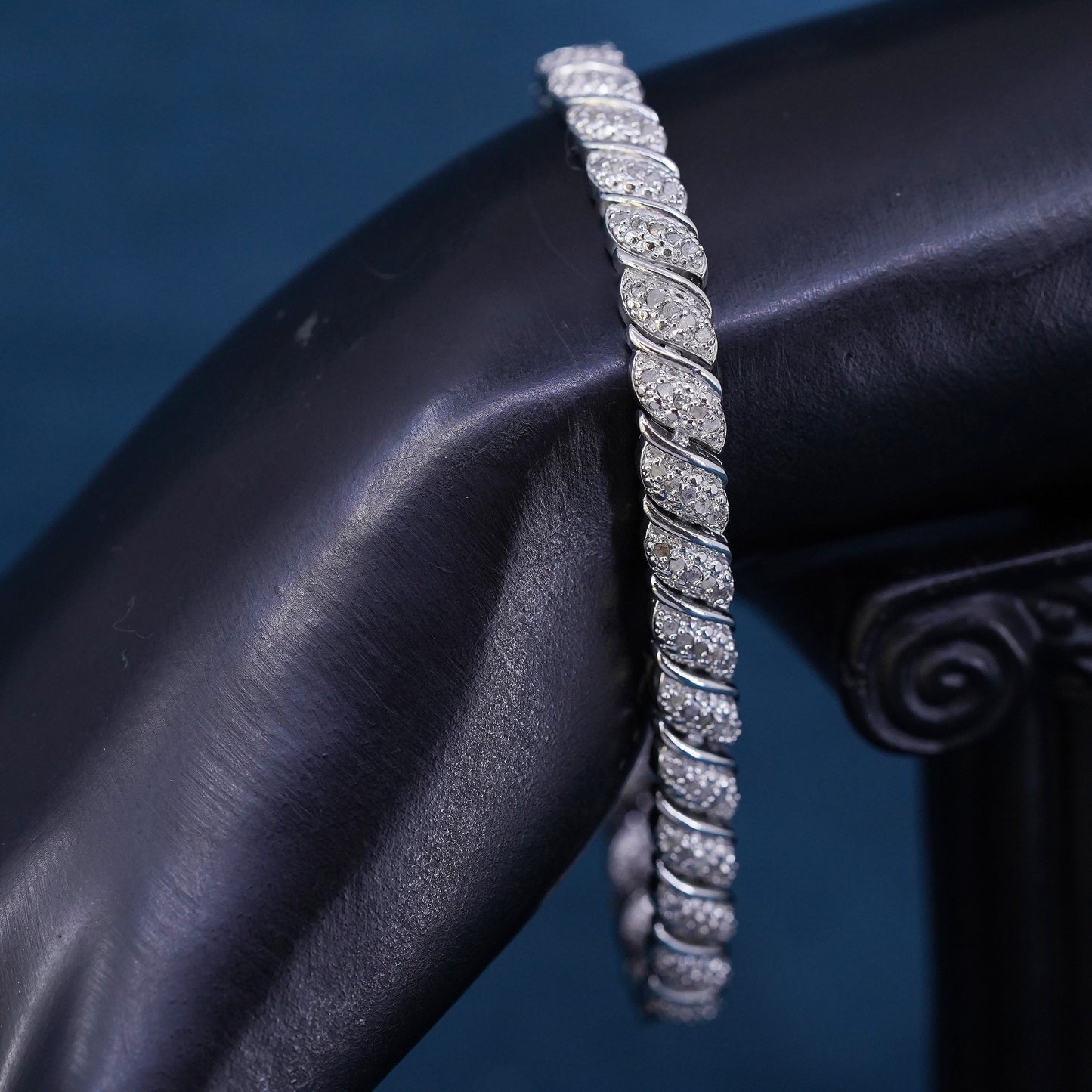 7.25”, vintage sterling 925 silver tennis bracelet with cluster diamonds